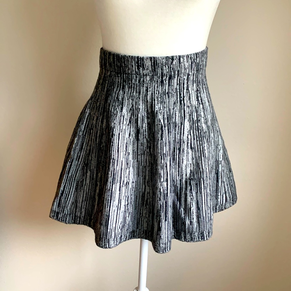 Candie’s Black and Grey A-Line Skirt